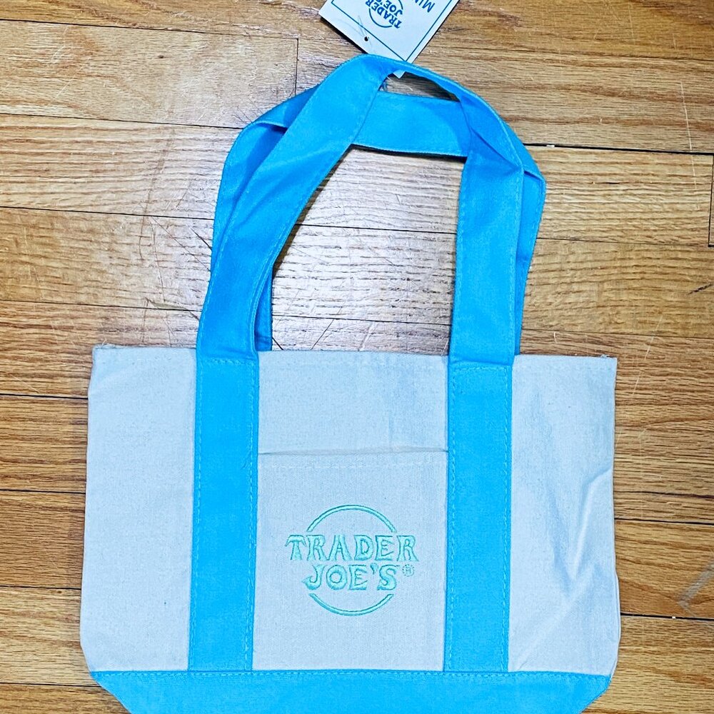 NEW! TRADER JOE'S 2025 MINI CANVAS TOTE BAG PASTEL BLUE NWT